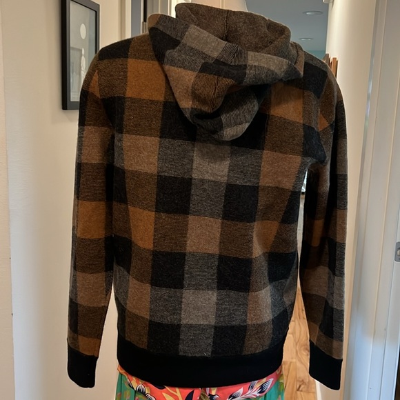 Black and Brown Zip Up Sweater with Buffalo Check Pattern - Picture 2 of 5